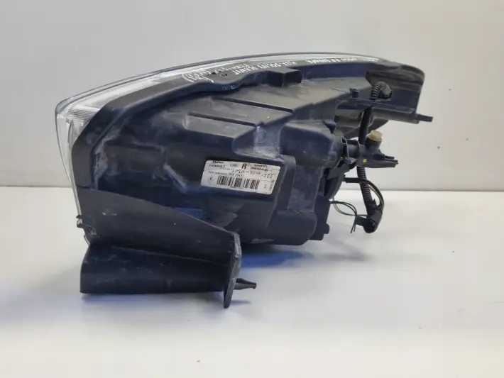 Dacia Lodgy 12-22r PRZEDNIA LAMPA PRAWA PRAWY PRZÓD 260102414R