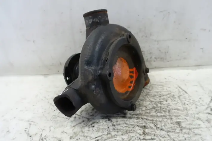 Volvo THD 100 B59 9.6 Autobus POMPA WODY wodna