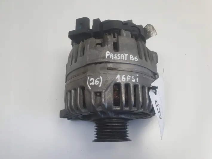 VW Golf V 1.6 FSI ALTERNATOR 03C903023D