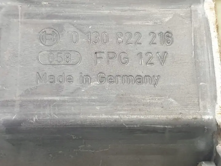 Ford Focus II MK2 SILNICZEK SZYBY Prawy przód