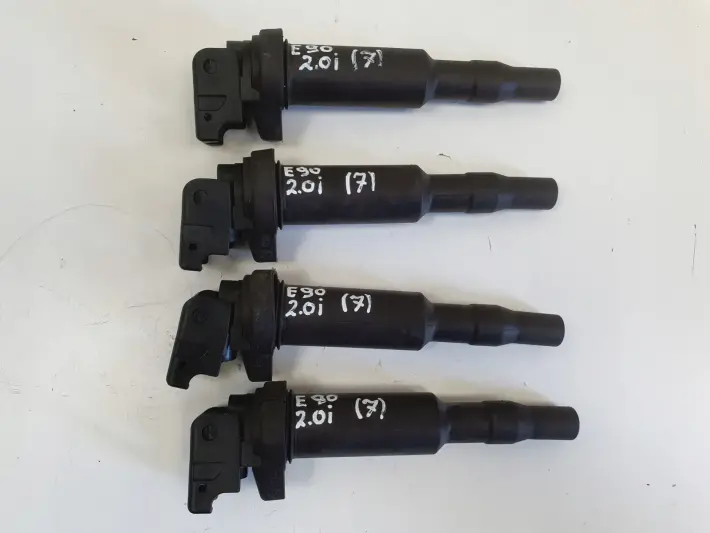BMW E87 E90 2.0 i CEWKA ZAPŁONOWA 0221504470