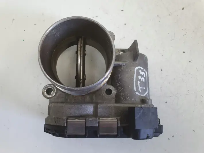 Volvo S40 II V50 2.4 D5 PRZEPUSTNICA 31216665 0280750520