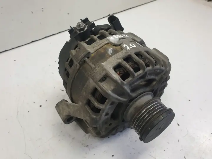 Volvo V70 III 2.0 D ALTERNATOR bosch