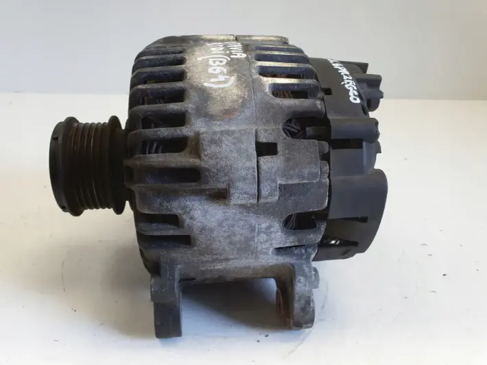 Skoda Octavia II 1.9 TDI ALTERNATOR 06F903023C valeo 140A