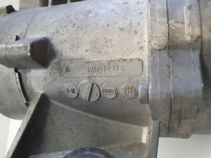 BMW E87 E90 2.0 i ELEKTRYCZNA POMPA WODY 304453
