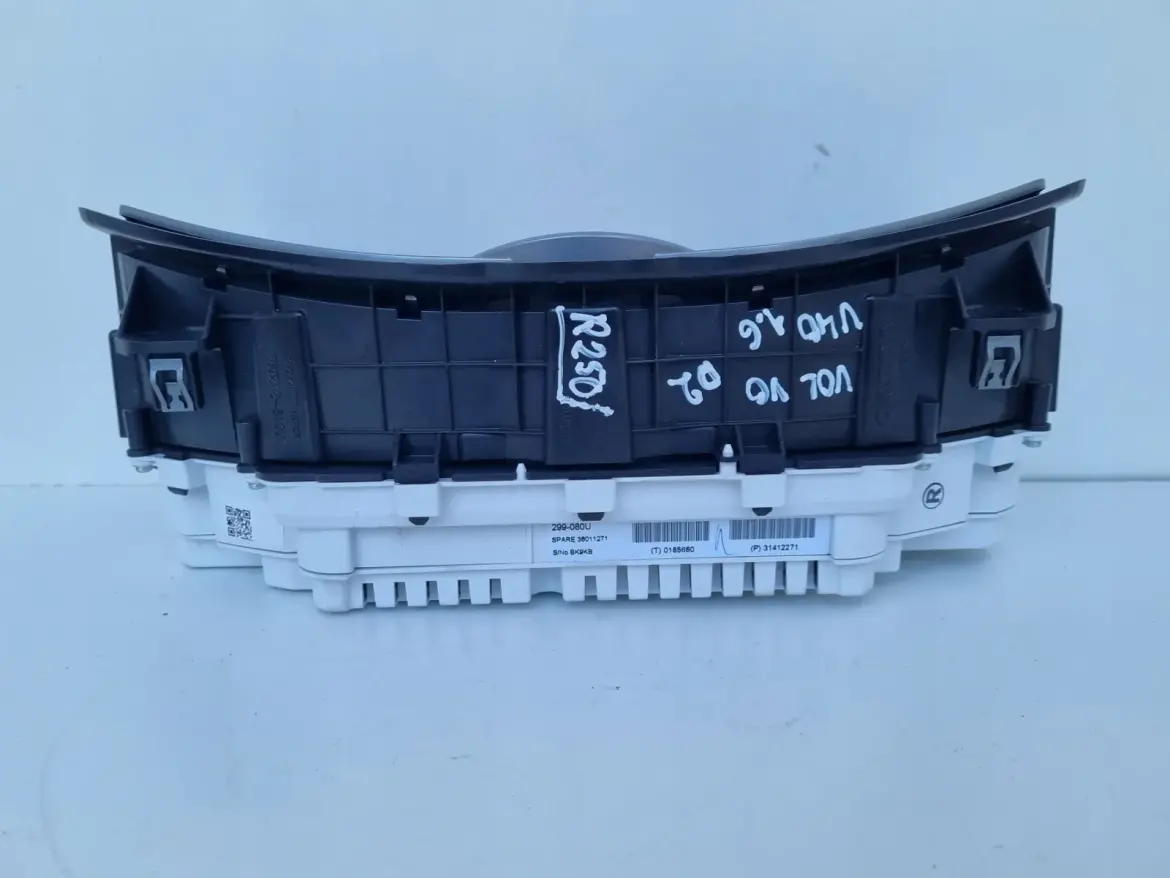 Volvo V40 II Diesel LICZNIK ZEGARY TFT Europa 31412271 36011271