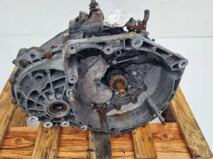 Alfa Romeo Giulietta 2.0 JTDM MANUALNA SKRZYNIA BIEGÓW manual M32