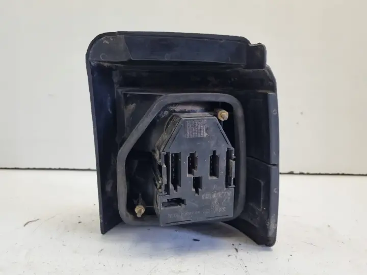 VW Passat B3 kombi TYLNA LEWA LAMPA Lewy tył kierowcy
