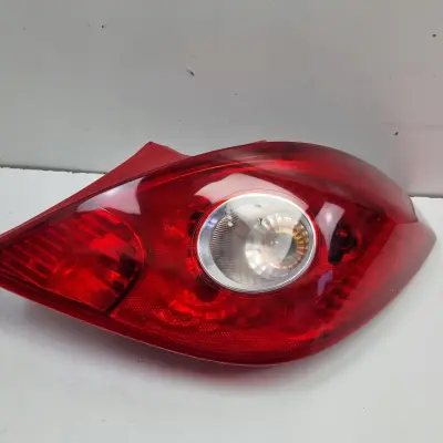 OPEL CORSA D 3D HTB 06-14r TYLNIA TYLNA LAMPA PRAWA prawy tył 13211841
