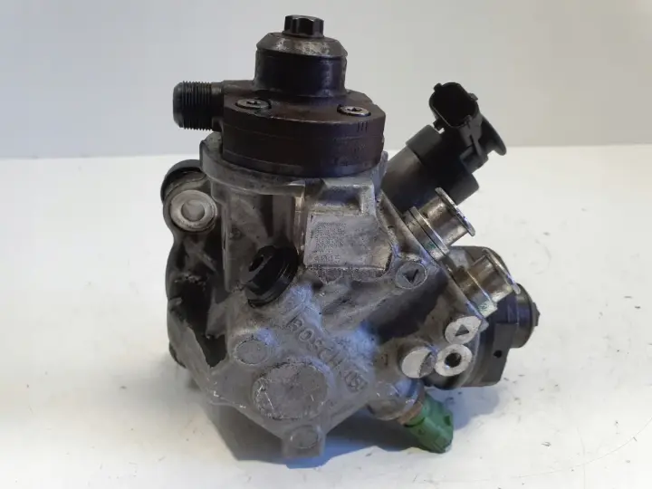 Volvo S60 II V60 2.0 D4 POMPA WTRYSKOWA paliwa 0445010681
