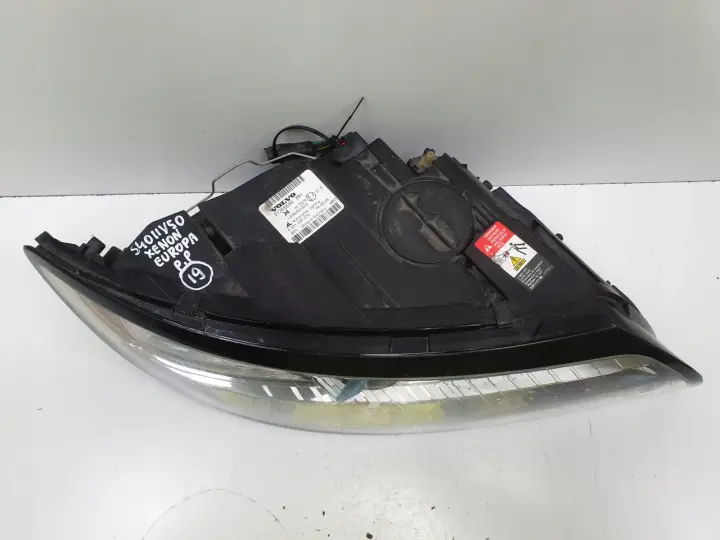 Volvo S40 II V50 LIFT XENON PRZEDNIA LAMPA PRAWA prawy przód 31265699