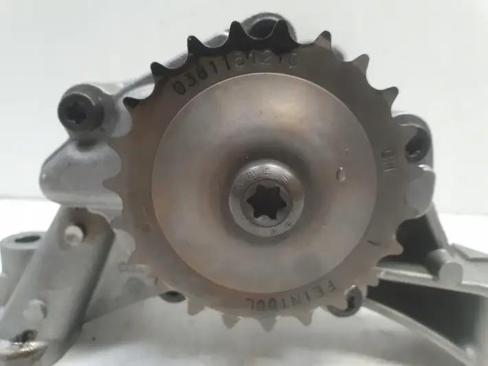 Audi A3 II 8P 1.9 TDI POMPA OLEJU olejowa 038115105C