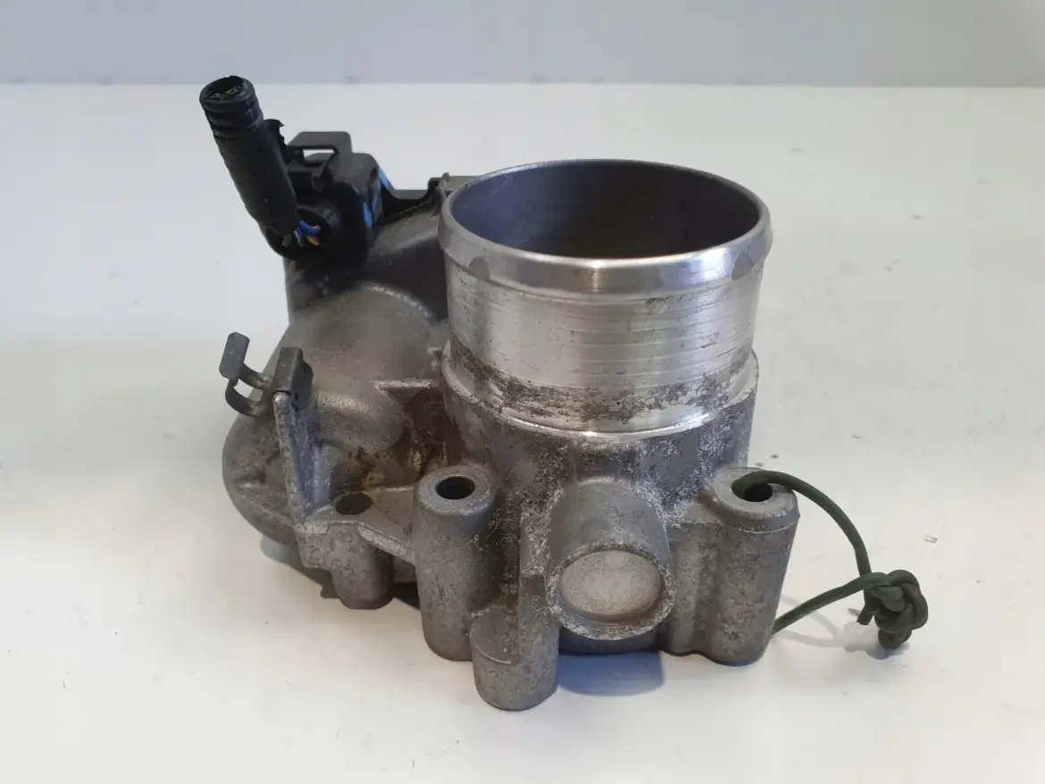 Volvo V60 S60 II 1.6 T3 PRZEPUSTNICA 7S7G-9F991-CA