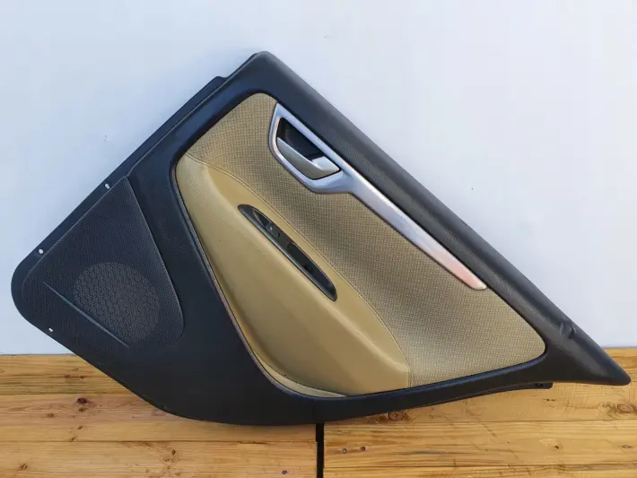 Volvo S60 TYLNY TYLNI BOCZEK DRZWI PRAWY TYŁ euro