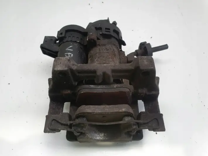Volvo V60 XC60 II TYLNY ZACISK HAMULCOWY lewy tył 31687554