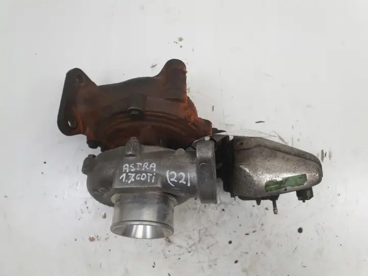 Opel Astra IV J 1.7 CDTI TURBOSPRĘŻARKA turbo 55567731