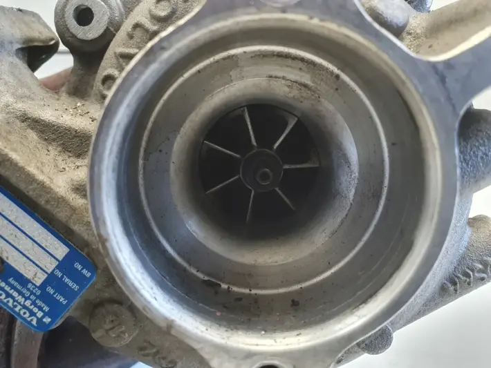 Volvo V70 III 2.0 D4 TURBOSPRĘŻARKA turbo BITURBO 31397999