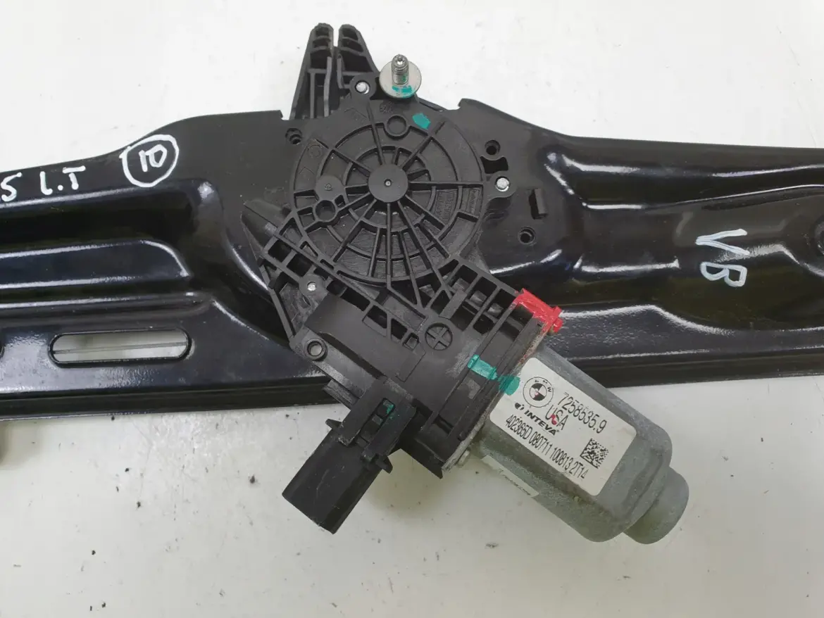 BMW X3 F25 PODNOŚNIK SZYBY lewy tył KIEROWCY mechanizm 7258535