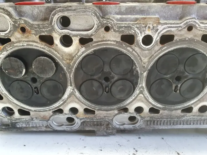 Volvo S60 I V70 II XC90 2.4 D5 GŁOWICA CYLINDRÓW wałki 30731988