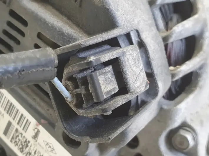 Dacia Dokker 1.2 TCe ALTERNATOR 231007842R 2612719A