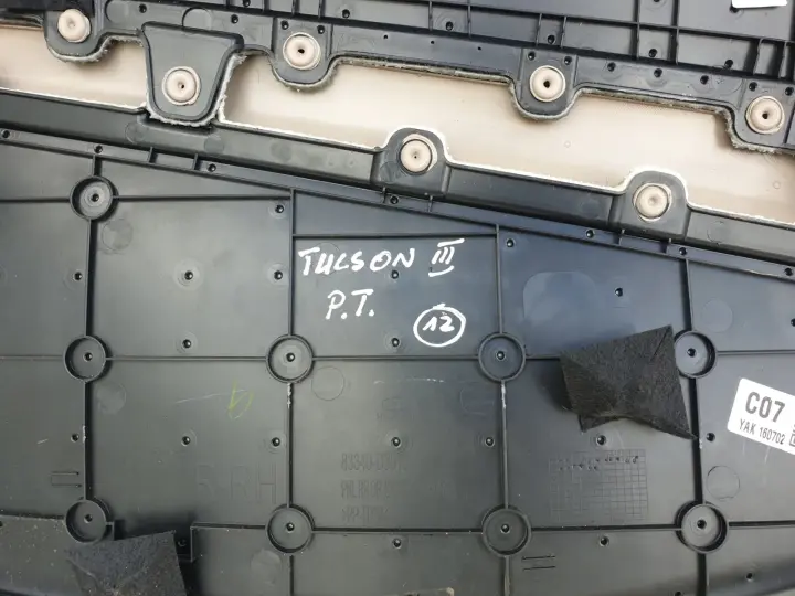 Hyundai Tucson III TYLNY BOCZEK DRZWI PRAWY TYŁ