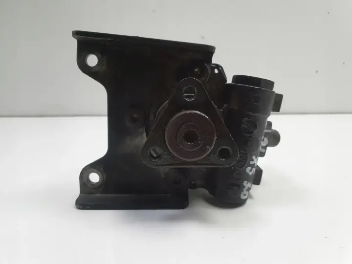 BMW E46 2.5 i POMPA WSPOMAGANIA 6756582