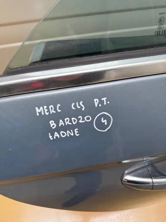 Mercedes CLS C219 W219 TYLNIE TYLNE DRZWI PRAWE prawy tył ŁADNE