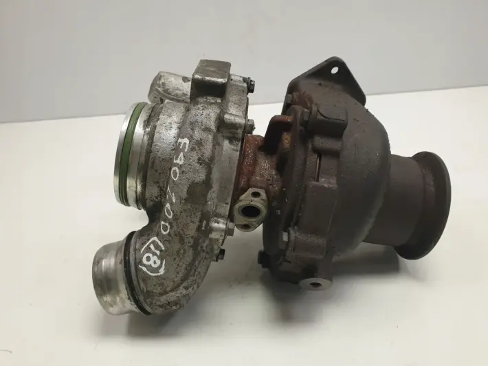 BMW E90 E91 2.0 D TURBOSPRĘŻARKA turbo 7800594C
