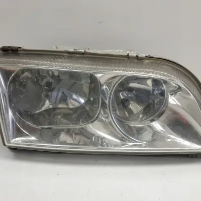 Volvo S40 V40 lift PRZEDNIA LAMPA PRAWA przód