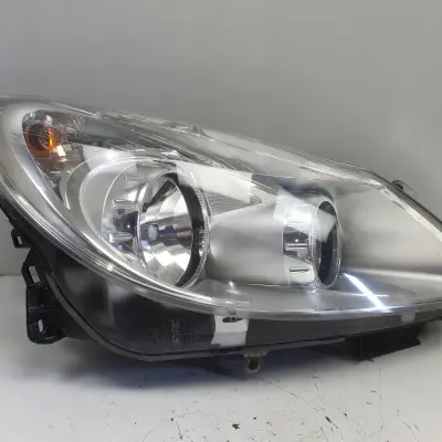 Opel Corsa D PRZEDNIA LAMPA PRAWA prawy przód anglik 13186384
