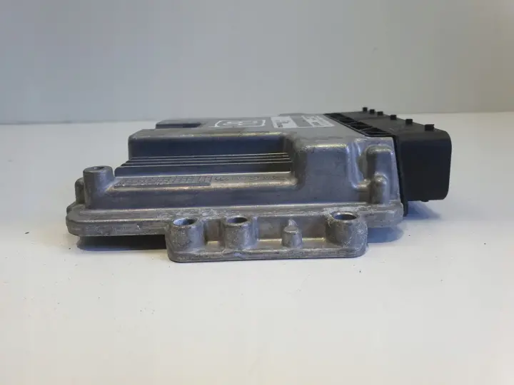 Volvo S60 II 1.6 T2 STEROWNIK SILNIKA 0261S07523 31312578