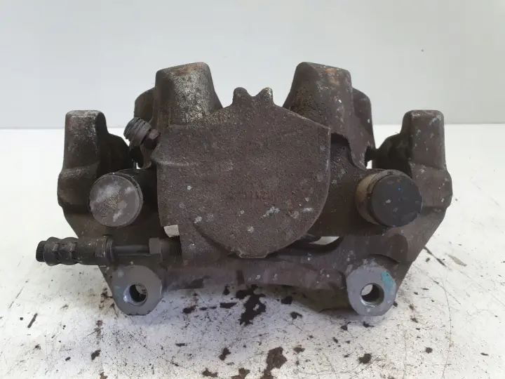 Volvo S60 III XC60 II PRZEDNI ZACISK HAMULCOWY lewy przód KIEROWCY 31665740