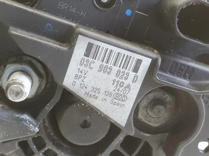 Audi A3 II 8P 1.6 FSI ALTERNATOR 03C903023D 110A bosch