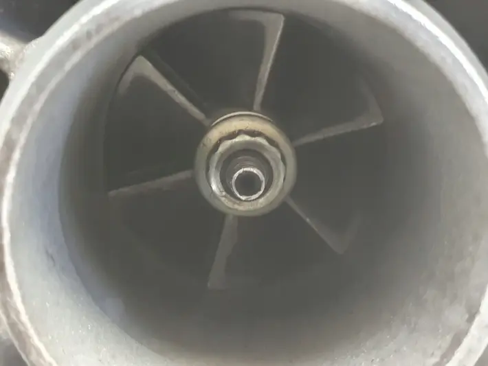 Peugeot 307 2.0 HDI TURBOSPRĘŻARKA turbo 9645247080