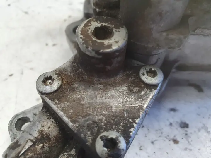Audi A3 II 8P 1.9 TDI POMPA VACUM wakum 038145209E
