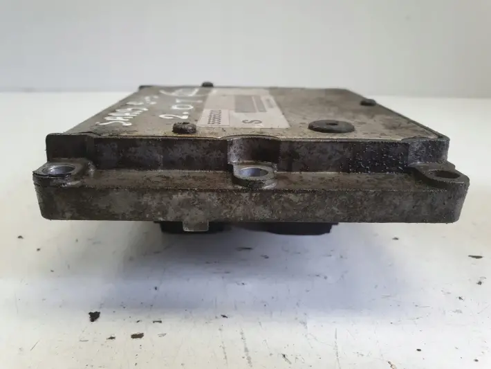Saab 93 9-3 II 2.0 T STEROWNIK SILNIKA komputer 55565020