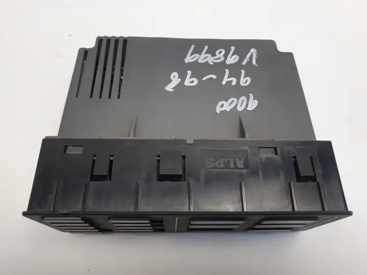 Saab 9000 PANEL KLIMATYZACJI Nawiewu 4383790