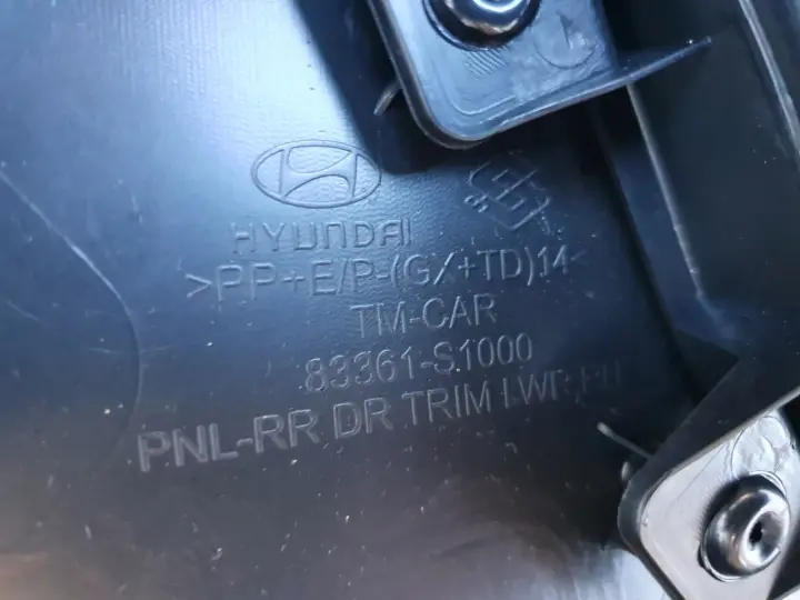 Hyundai Santa Fe IV TYLNY BOCZEK DRZWI PRAWY TYŁ