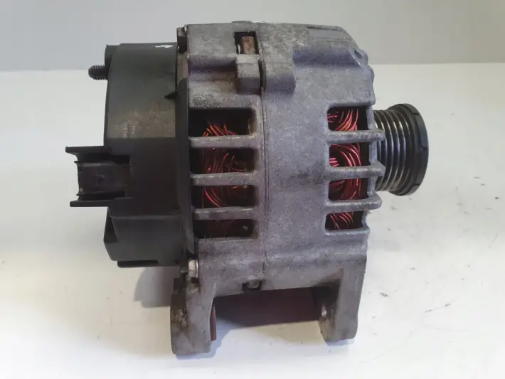 Volvo S40 V40 1.9 DCI ALTERNATOR valeo 8200162474 125A