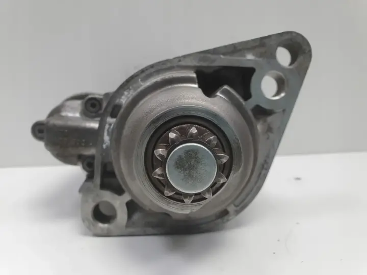 VW Golf VI 1.4 TSI CAX ROZRUSZNIK Bosch 001121408