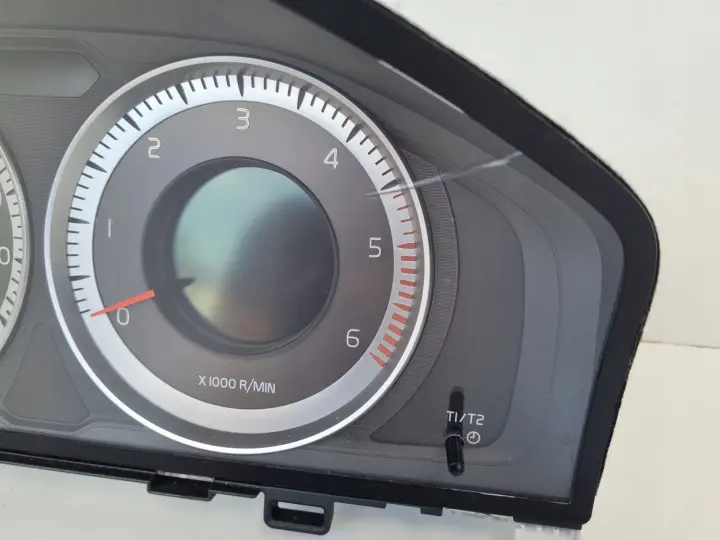Volvo XC60 I V60 I S60 II 2.0 D3 LICZNIK ZEGARY Europa 31343325AA diesel