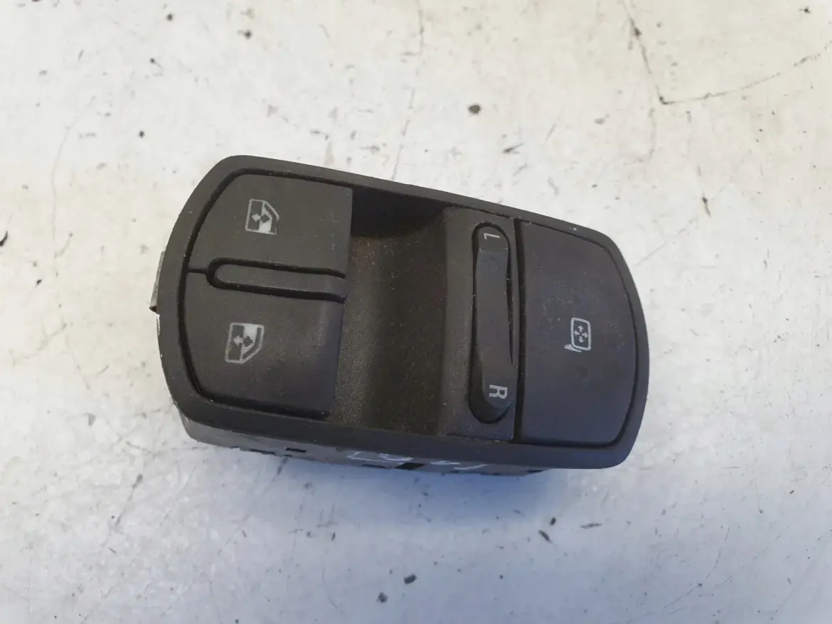 Opel Corsa D PRZEŁĄCZNIK SZYB panel lusterek 13258521AA