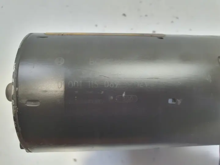 BMW X3 E83 2.0 D ROZRUSZNIK bosch 0001115069