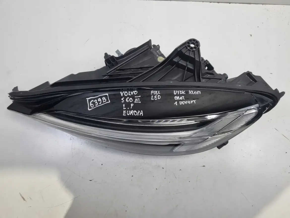 Volvo V60 II S60 III PRZEDNIA LAMPA LEWA LEWY PRZÓD full led 32347004