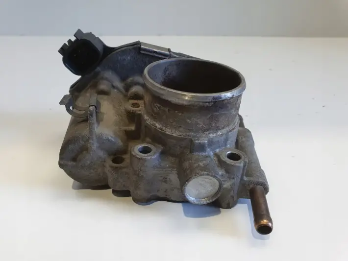Opel Corsa D 1.0 12V PRZEPUSTNICA 55563385 0280750484