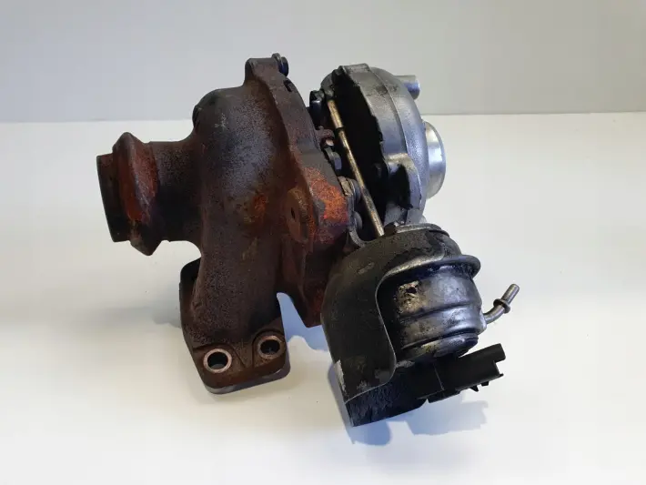 Volvo V40 II 1.6 D2 TURBOSPRĘŻARKA turbo 9686120680