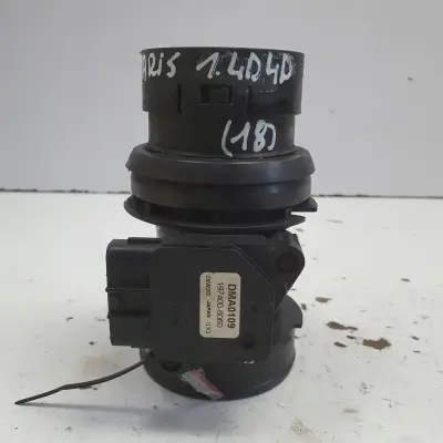 Toyota Yaris II 1.4 D4D PRZEPŁYWOMIERZ POWIETRZA 197400-6060