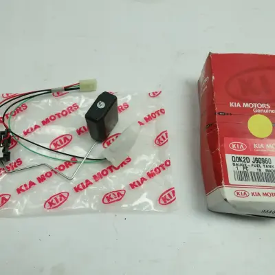 Kia Sephia 1.8 16V CZUJNIK POZIOMU PALIWA pływak
