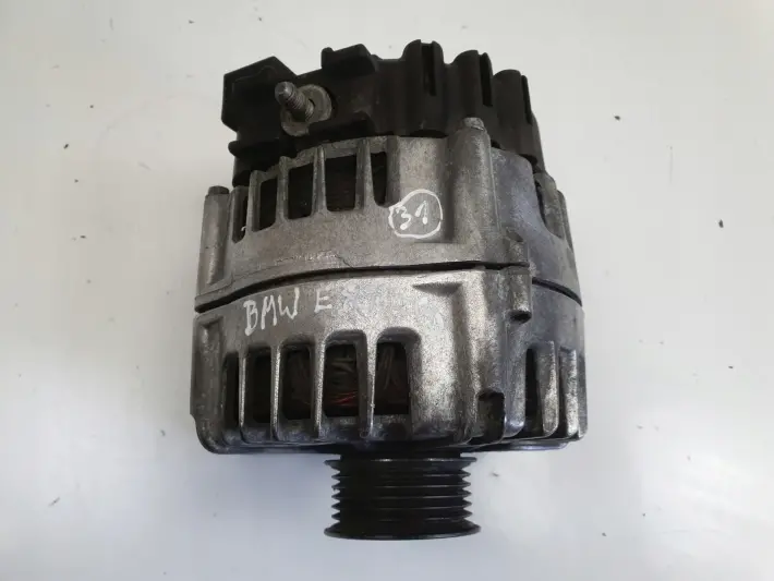 BMW E87 E90 2.0 D ALTERNATOR valeo 7802261 AL03 180A