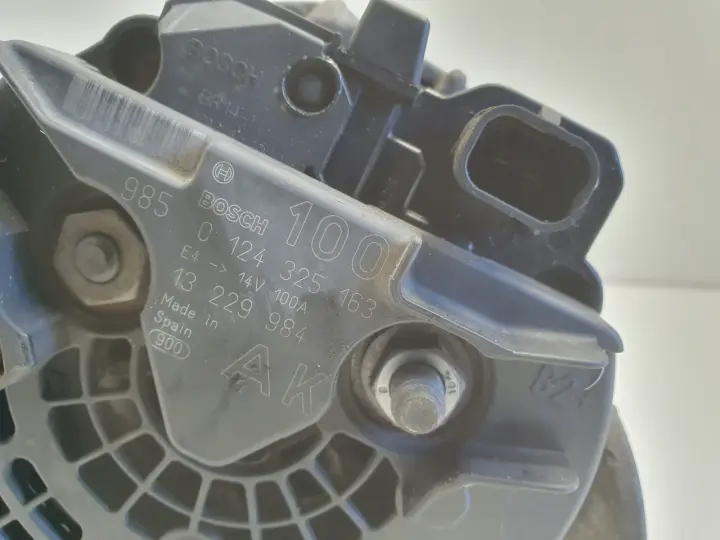 Opel Zafira B 1.8 16V ALTERNATOR 0124325163 bosch 100A AK